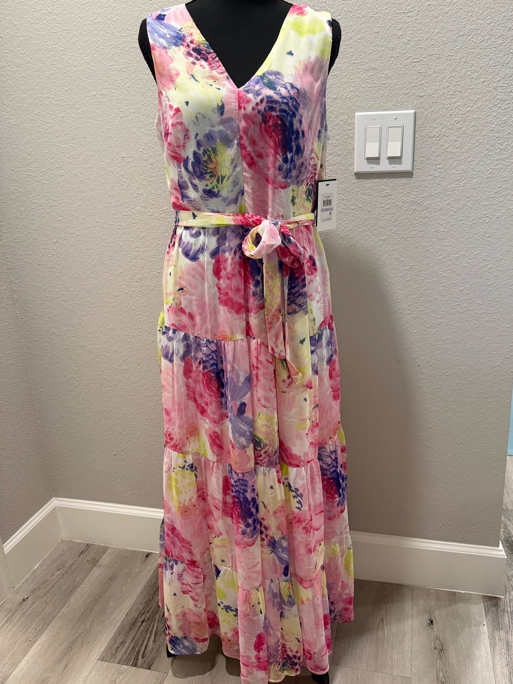 DKNY Floral Watercolor Maxi Dress in Pink, Purple, Yellow Size 6